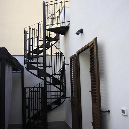 Zisas Appartement Palermo Buitenkant foto